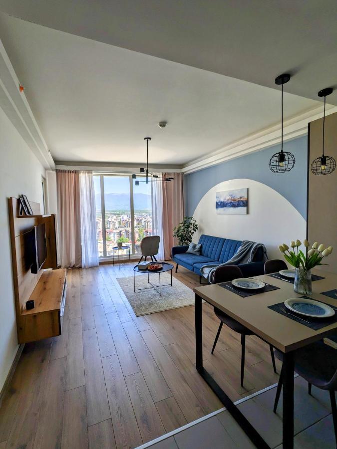 Sky Side Luxury Condo Üsküp Dış mekan fotoğraf